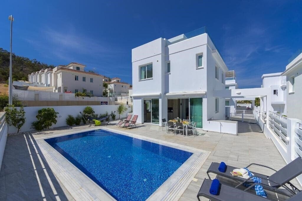 Protaras Villa Araella 3* суреті