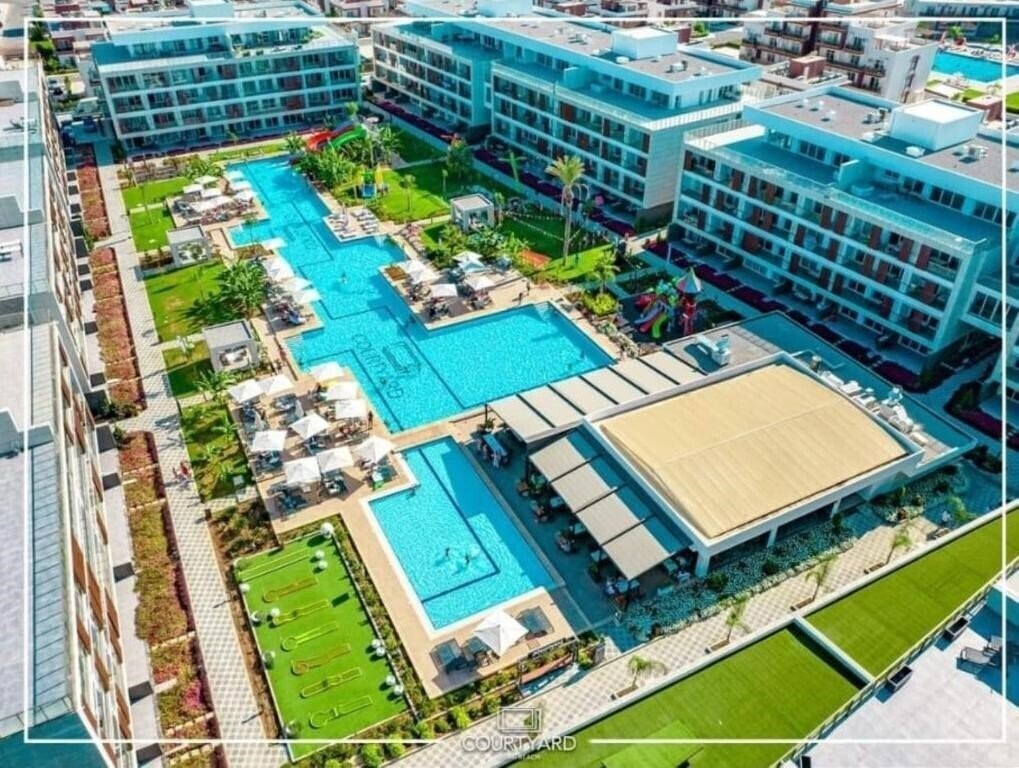 Courtyard Long Beach Holiday Resort 5* суреті