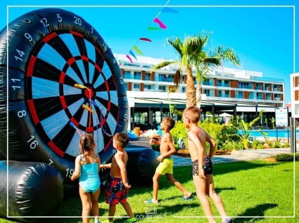 Courtyard Long Beach Holiday Resort 5* суреті