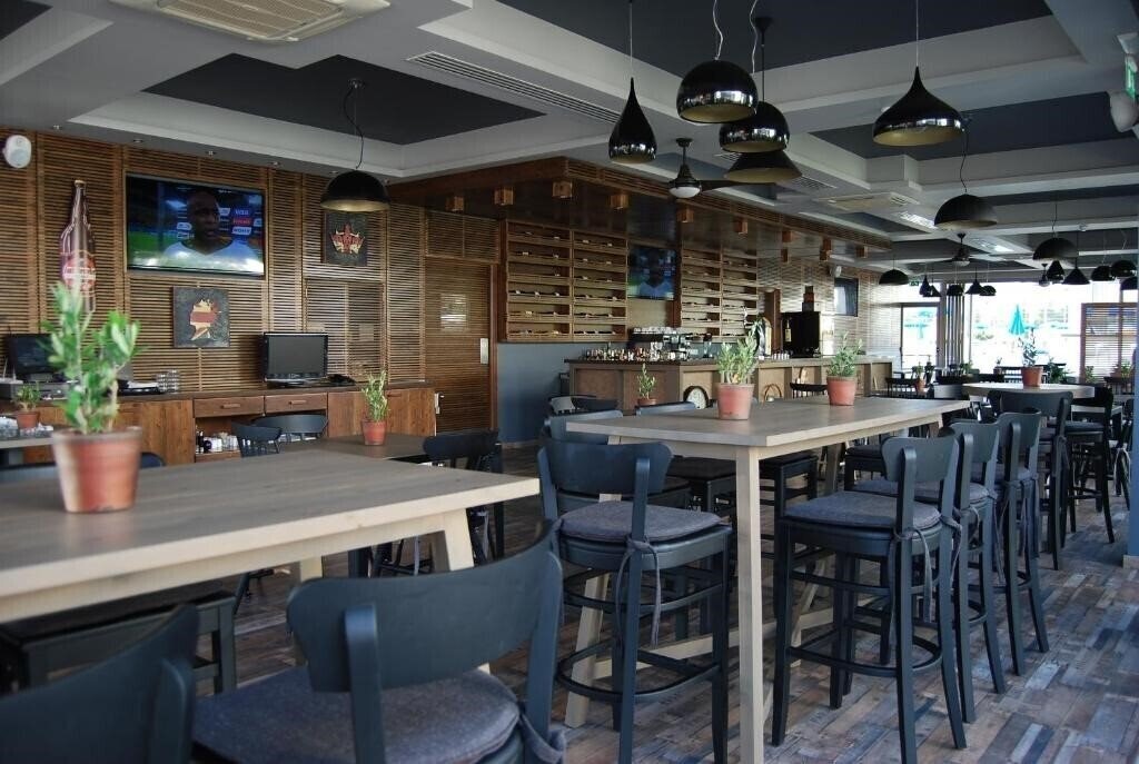 Euronapa Hotel Apartments 3* суреті