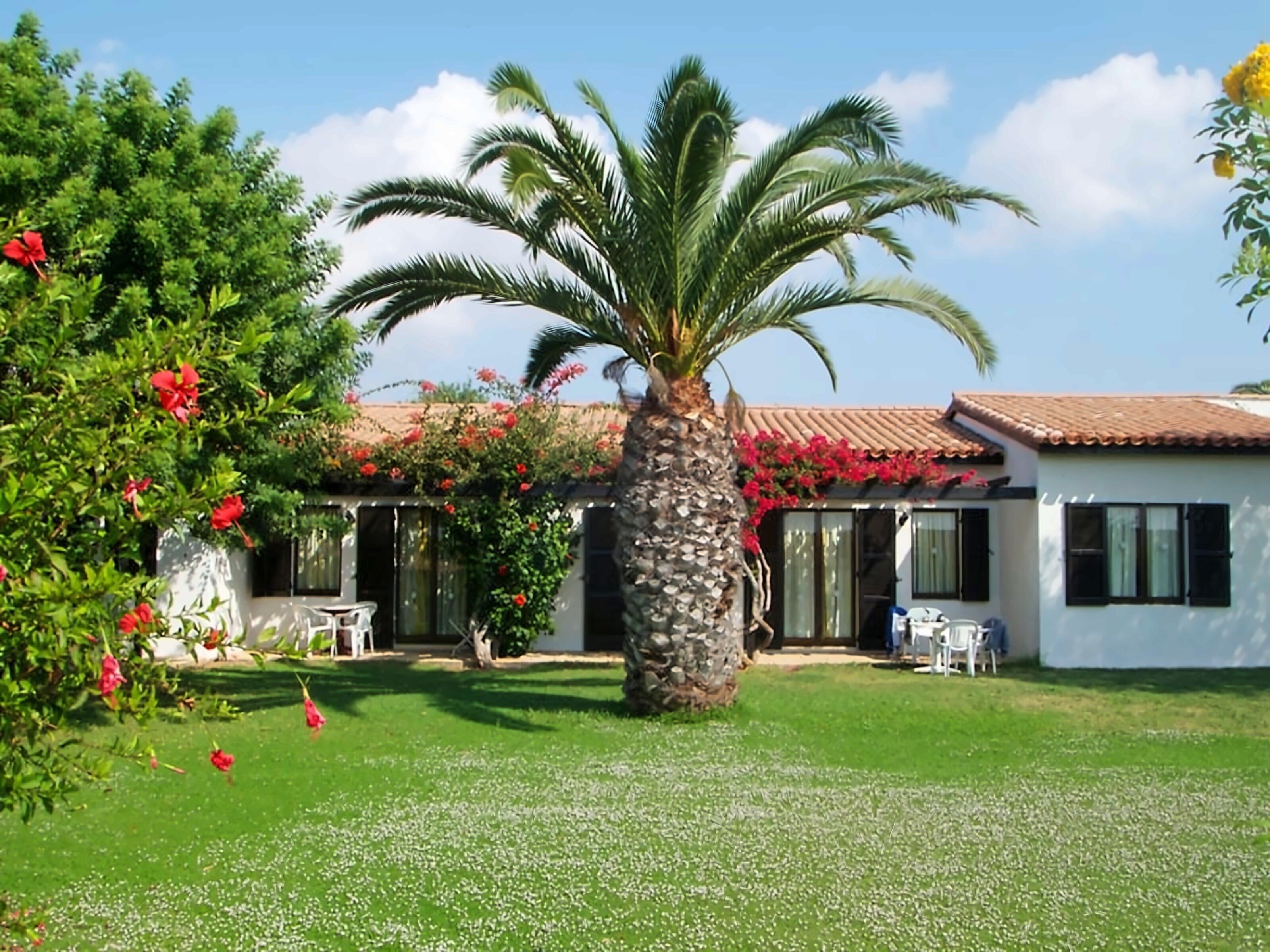 Отель Kermia Beach 4*