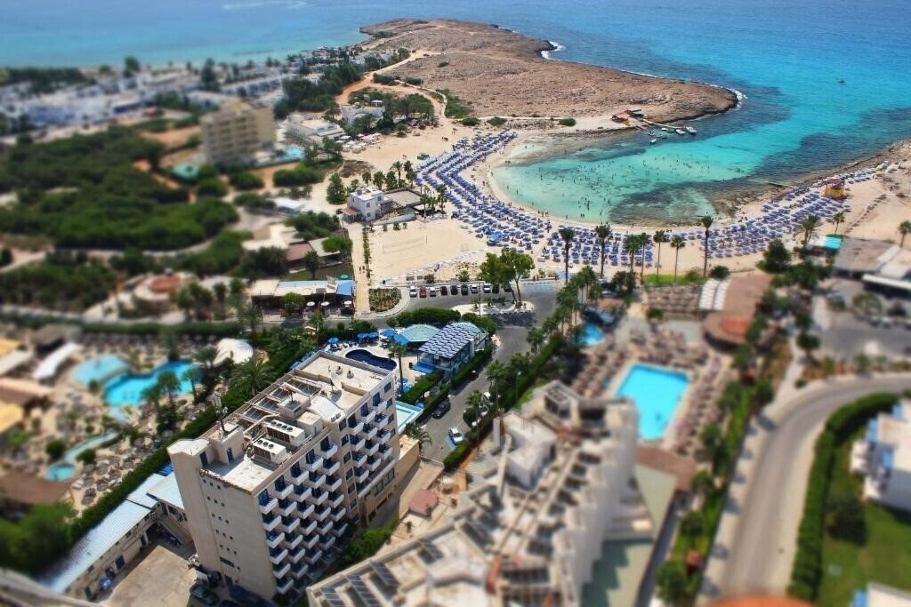 Изображение Anonymous Beach Hotel 3*