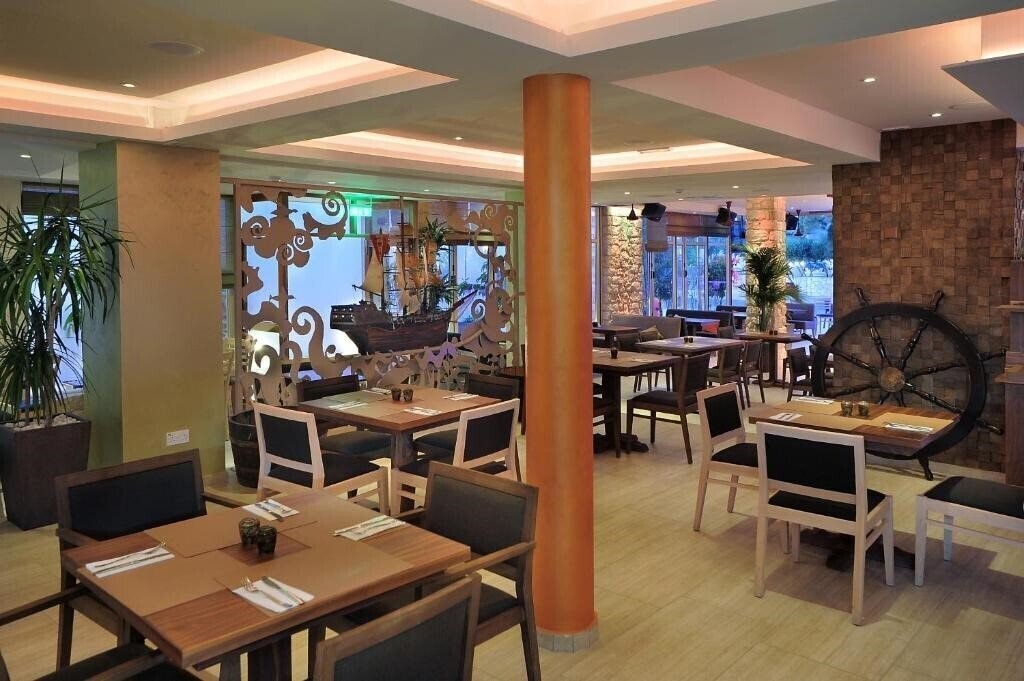 Фотография Nelia Gardens 3*