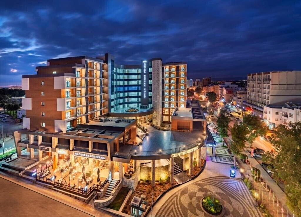 Отель Novel Centre Point Hotel 3*