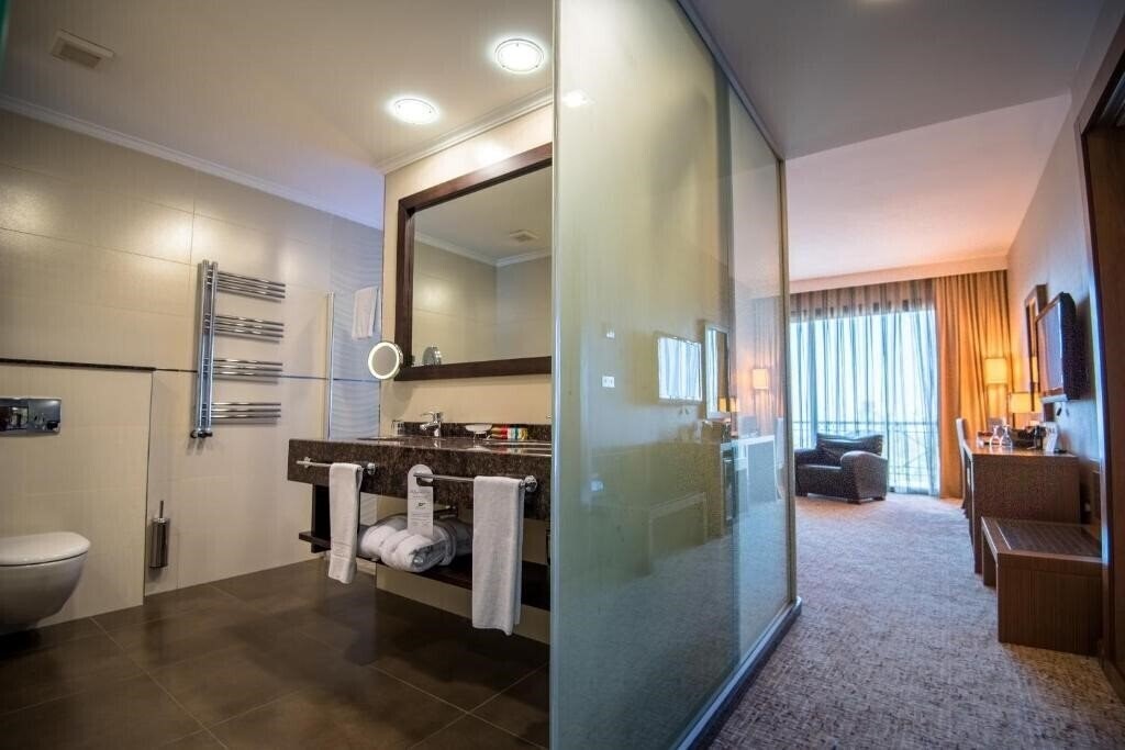 Korineum Golf Beach Resort 5* фотосуреті