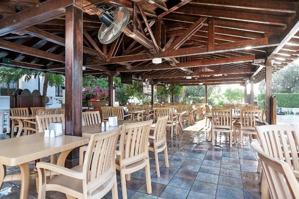 The Ship Inn Hotel 3* фотосуреті