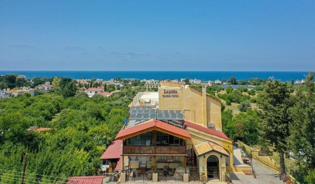 Lapida Garden Hotel 3* суреті