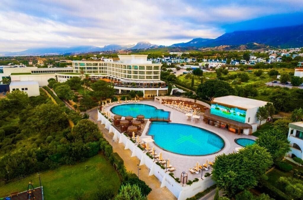 Отель Chamada Prestige Hotel & Spa 5*