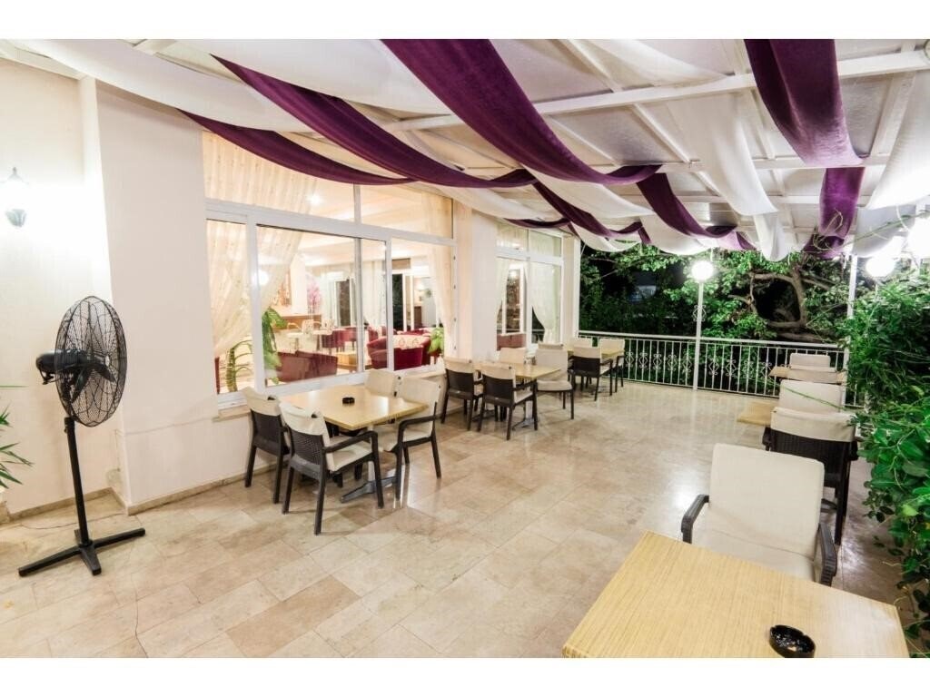 Sammys Hotel 2* суреті