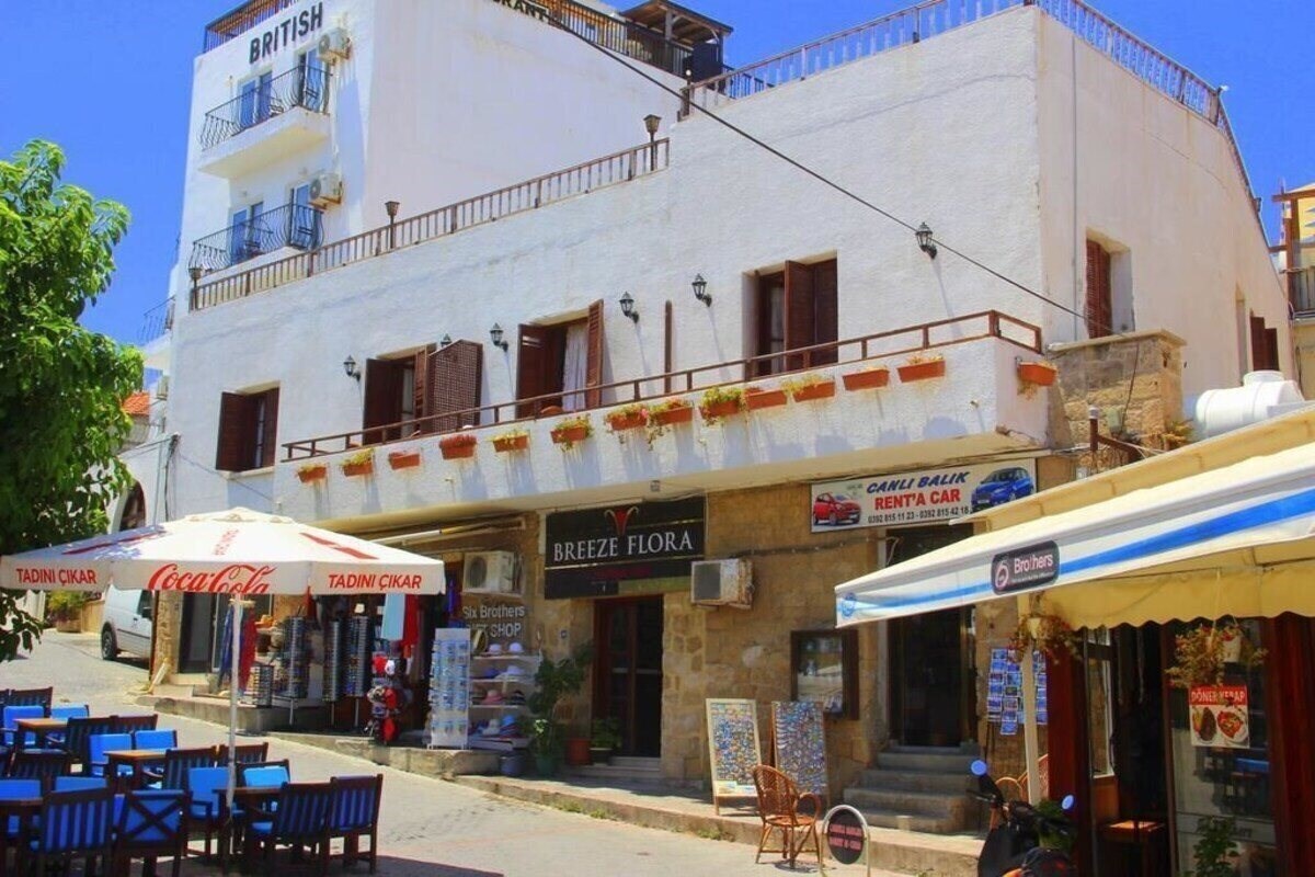 Изображение Breeze Flora Hotel 2*