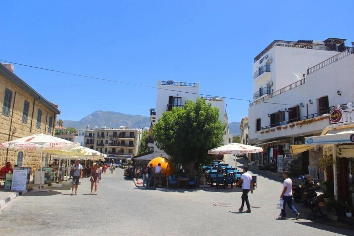 Картинка Breeze Flora Hotel 2*