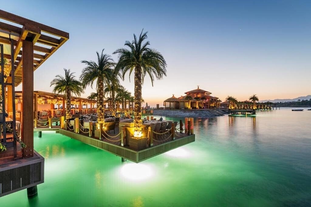 Cratos Premium Hotel & Casino & SPA 5* фотосуреті