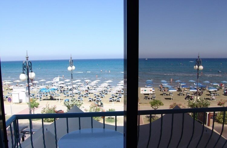 Фотография Augusta Beach Hotel 2*