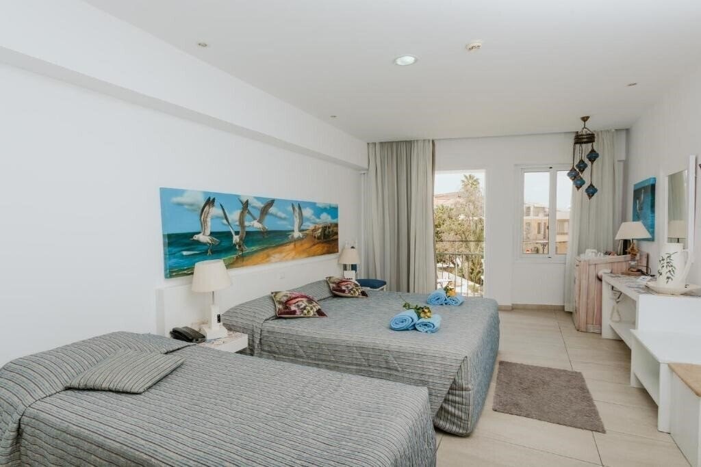 Opera Hotel 2* фотосуреті