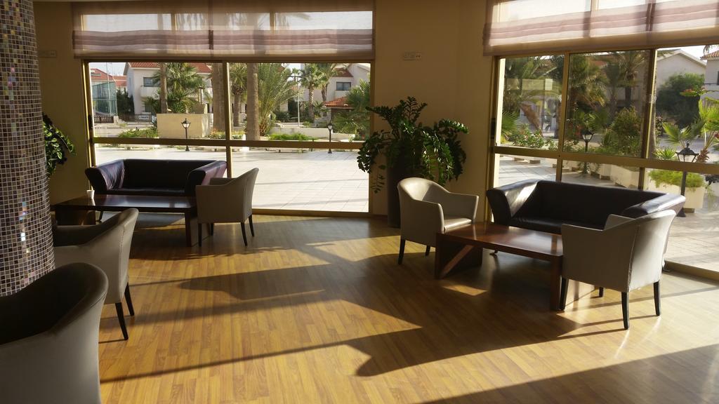 Crown Resorts Henipa 3* фотосуреті