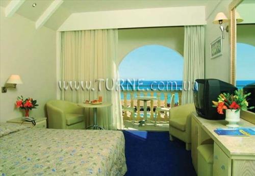 Louis Princess Beach Hotel 3* қонақ үйі
