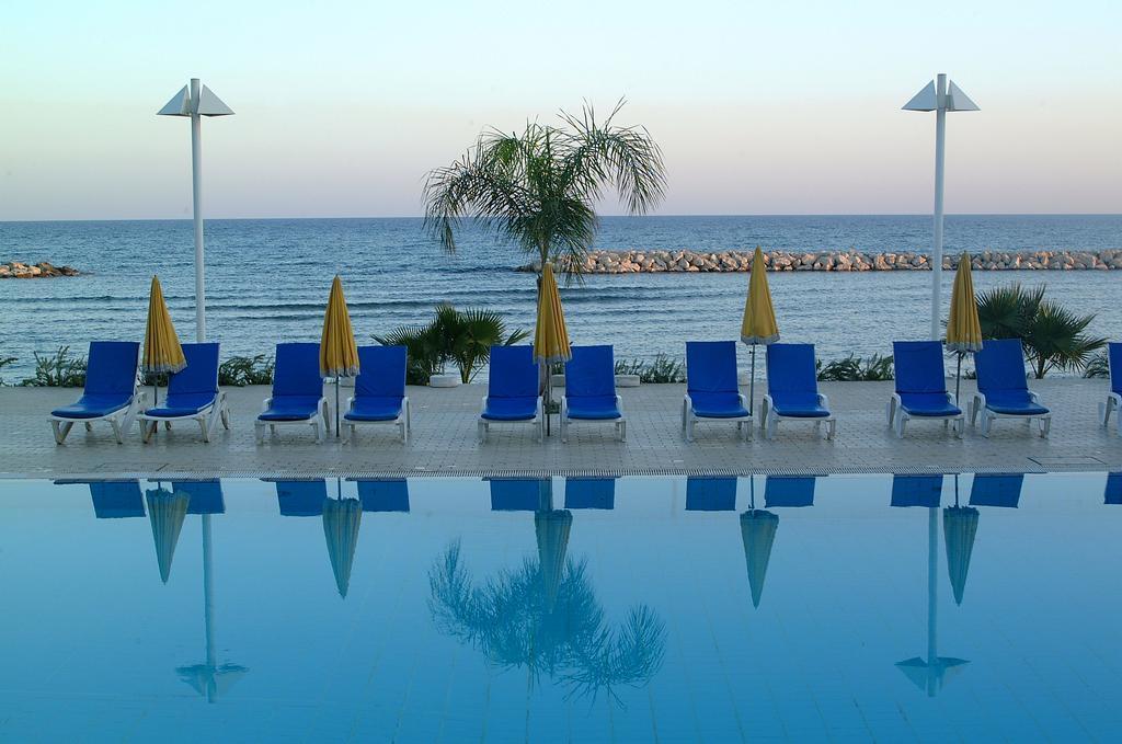 Фотография Palm Beach Hotel & Bungalows 4*