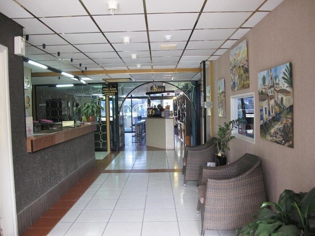 Отель San Remo Hotel 2*