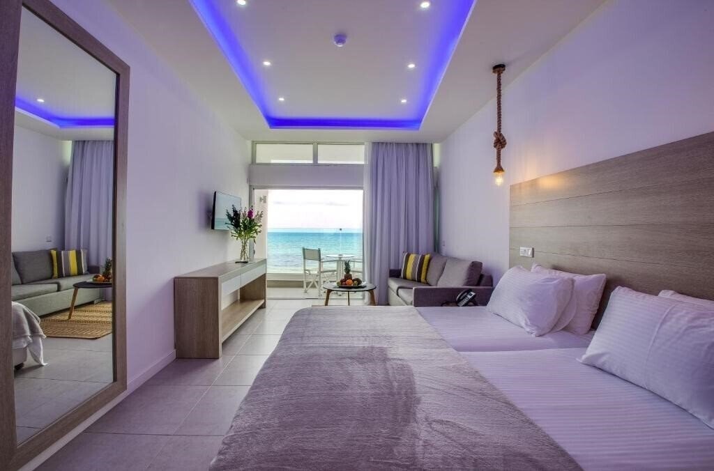 Фото Island Boutique Hotel 4*