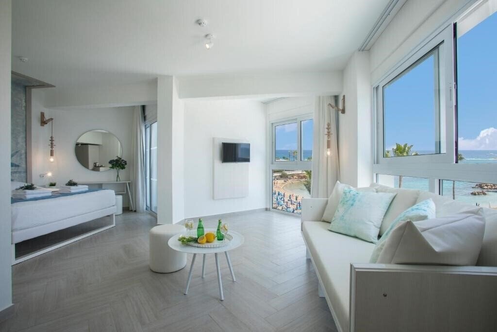 Картинка Louis Infinity Blu 4*