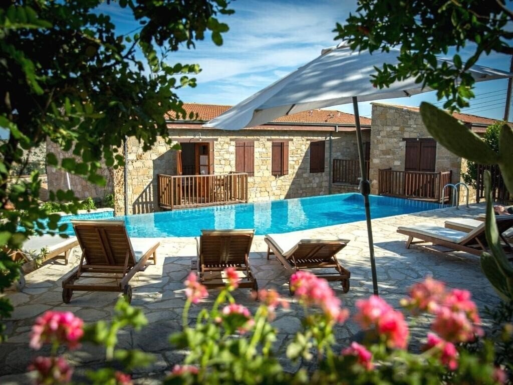 Отель Eveleos Country House 4*