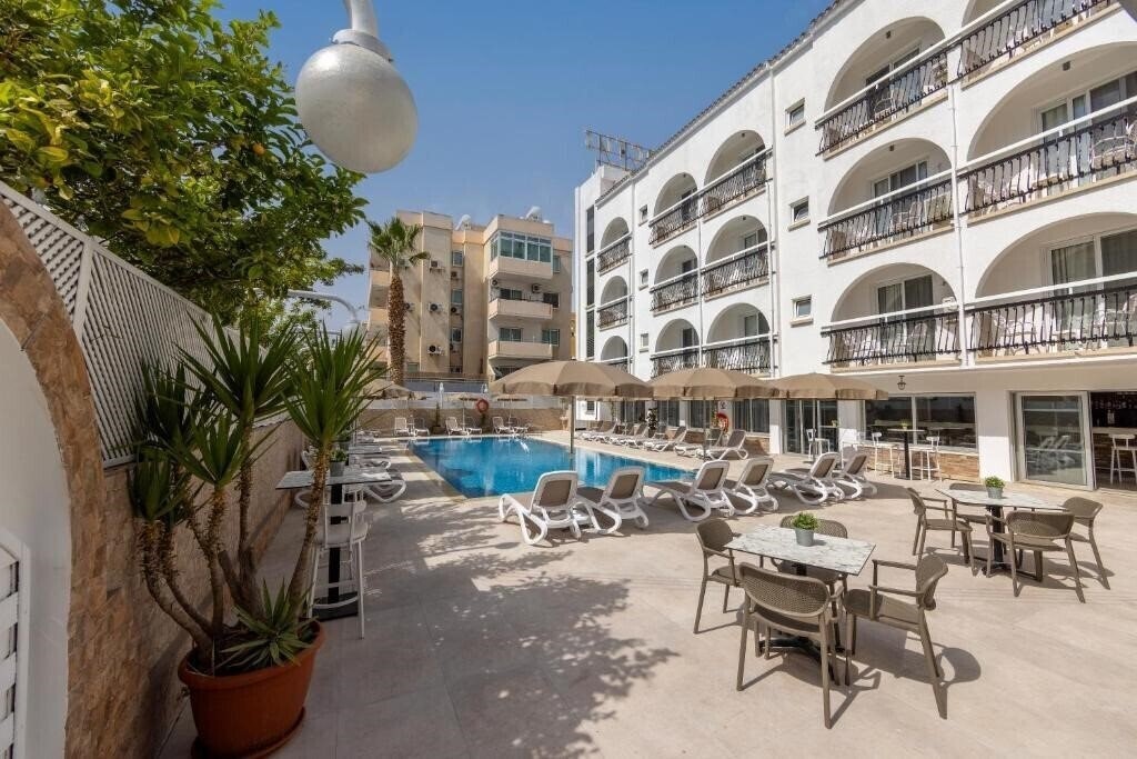 Cactus Hotel 2* қонақ үйі