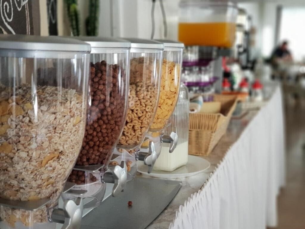 Cactus Hotel 2* суреті