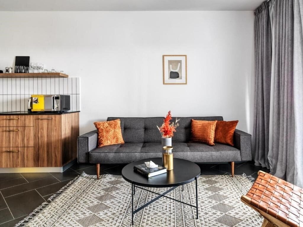 Изображение Liv Urban 4*