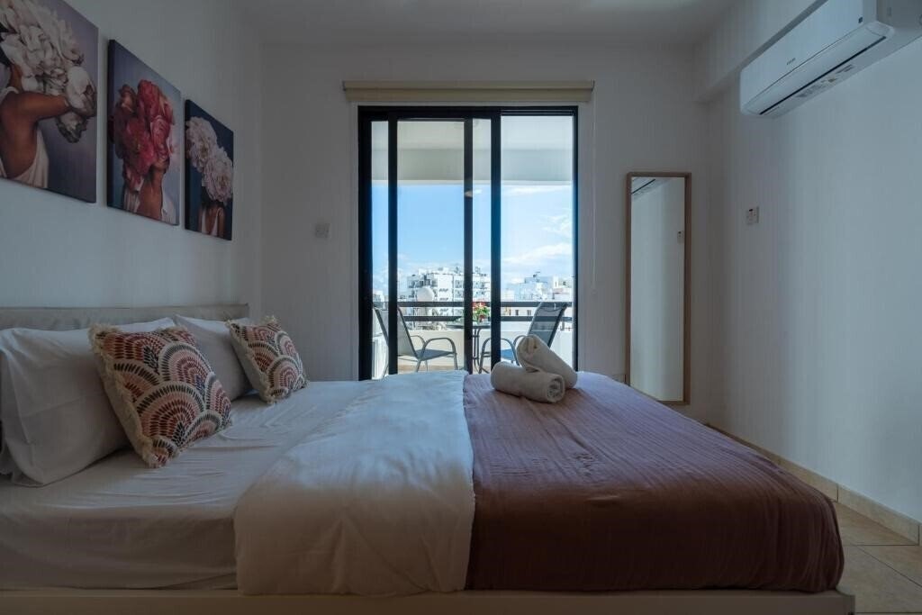 Фото Polyn 1- Bedroom Apartment in Larnaca 2*