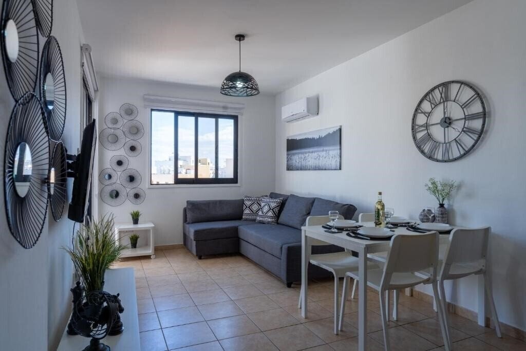 Polyn 1- Bedroom Apartment in Larnaca 2* суреті