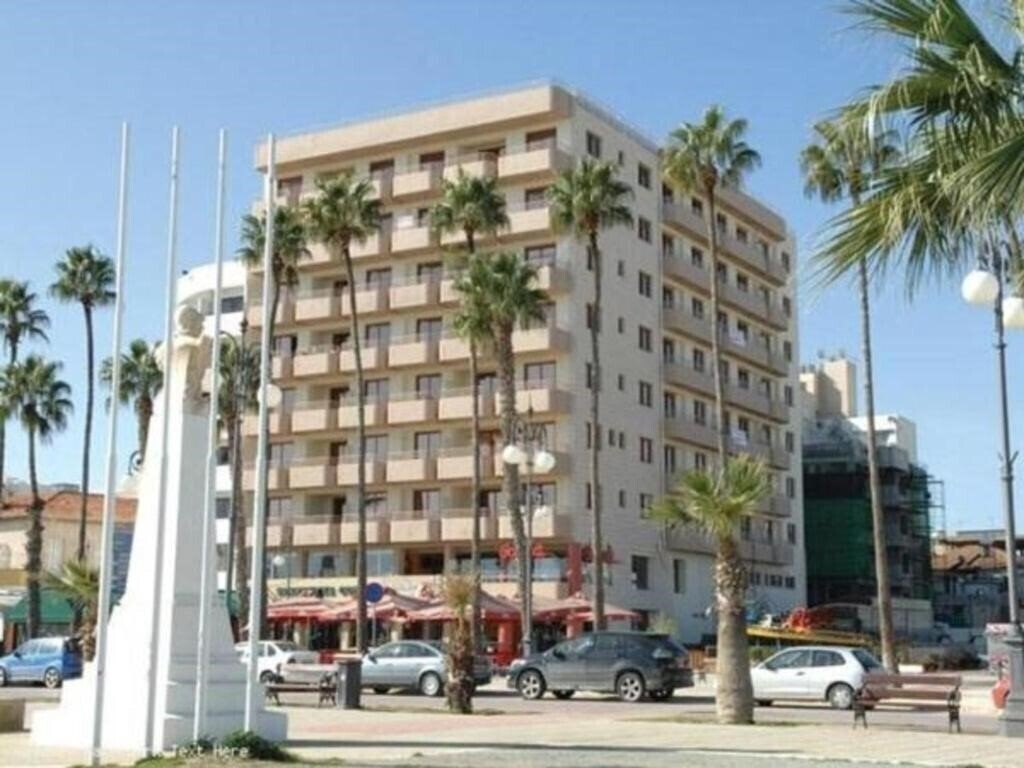 Отель Ithaki Phinikoudes Apartment No. 201 2*