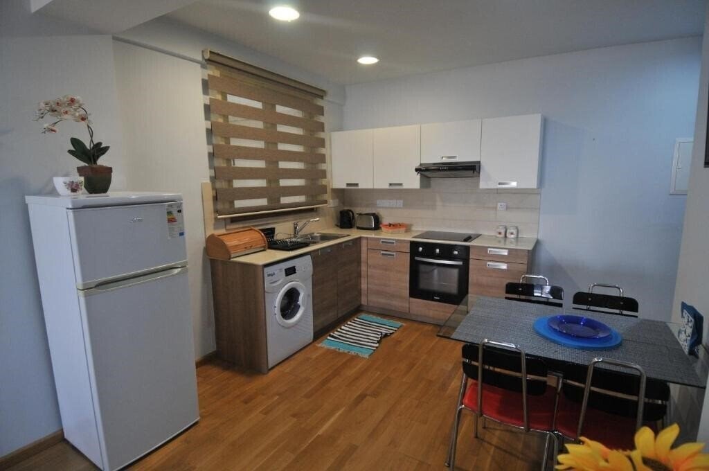 Картинка Ithaki Phinikoudes Apartment No. 201 2*