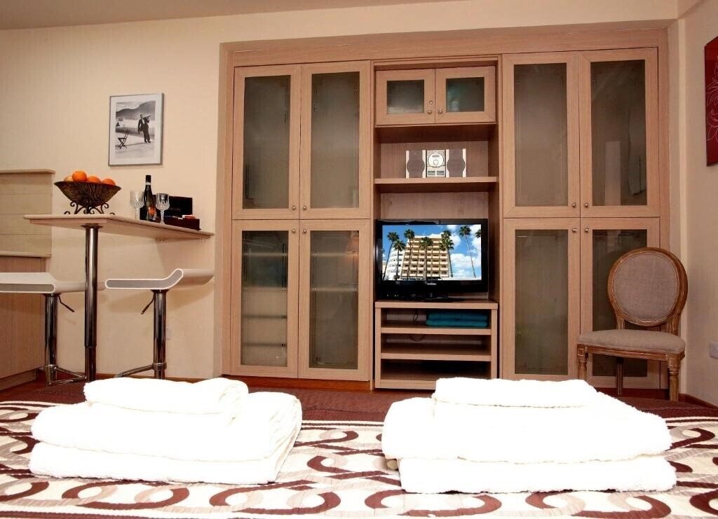 Фотография Ithaki Phinikoudes Apartment 307 2*