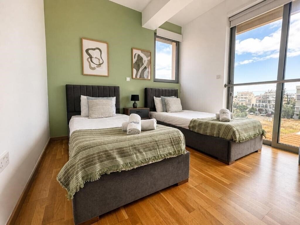 Отель Jays Penthouse 2-BR Apt W/ Terrace In Larnaca 3*