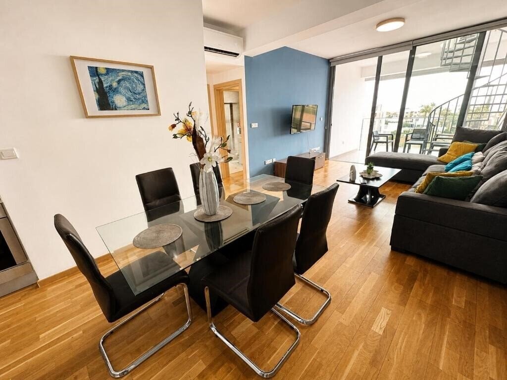 Картинка Jays Penthouse 2-BR Apt W/ Terrace In Larnaca 3*