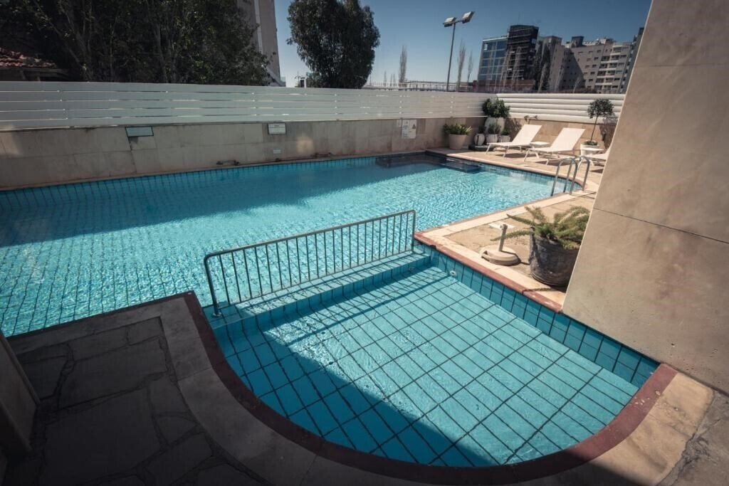 Chrielka Suites 3* фотосуреті