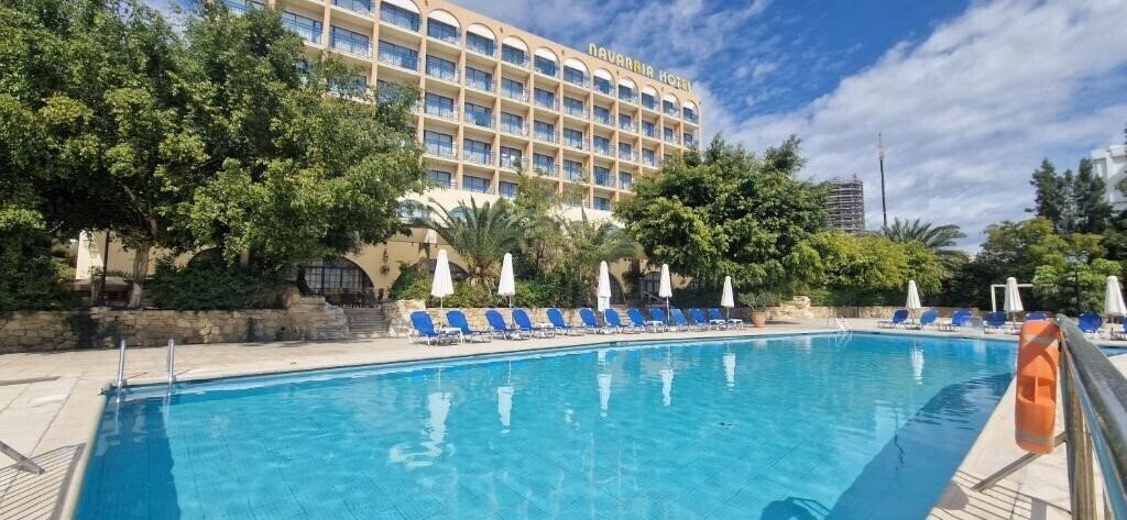 Отель Navarria Hotel 3*