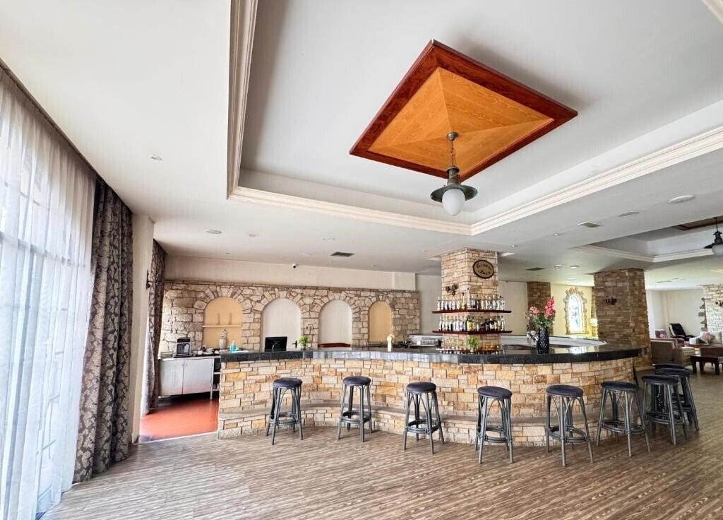 Фото Navarria Hotel 3*