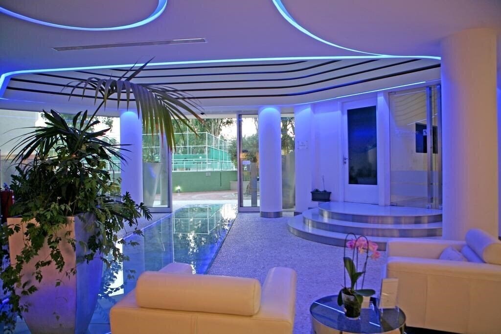 Фото The Ermitage On The Beach 3*