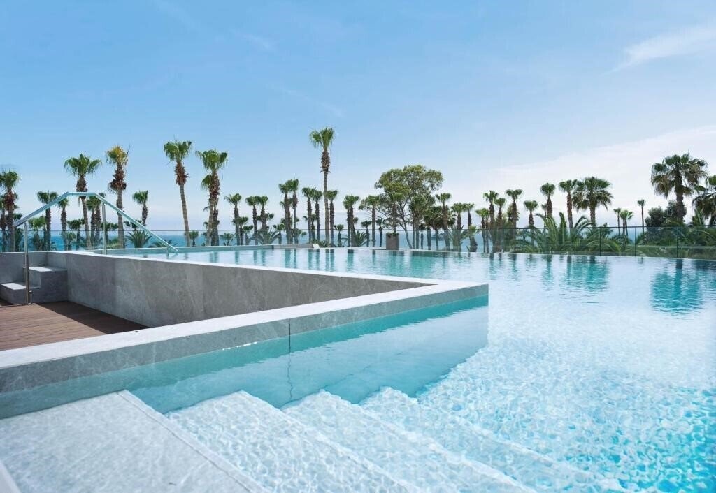 Фото Grand Resort By Leonardo 5*