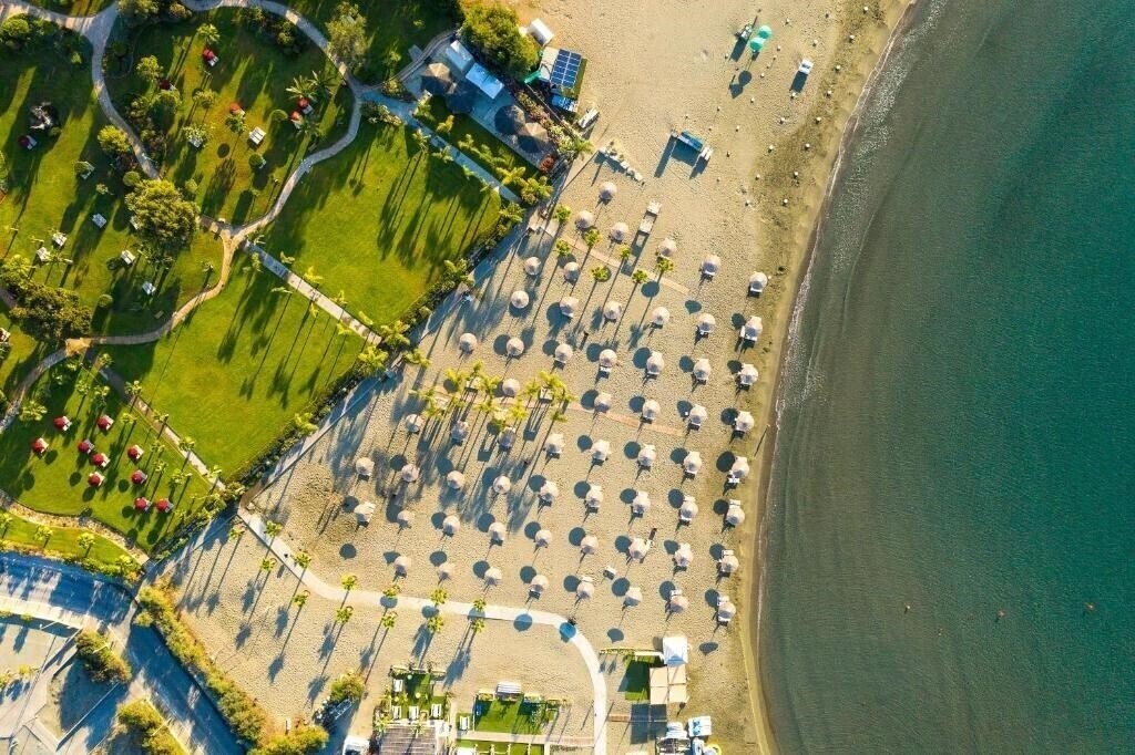 Изображение St. Raphael Resort & Marina 5*