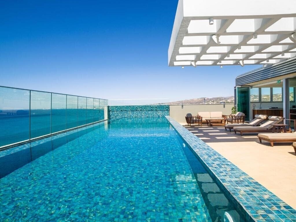 Фото The Tower at St. Raphael Resort & Marina 5*