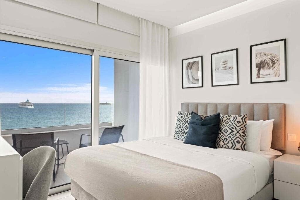 Фото Phaedrus Living: Limassol Seaside Residences 01 3*