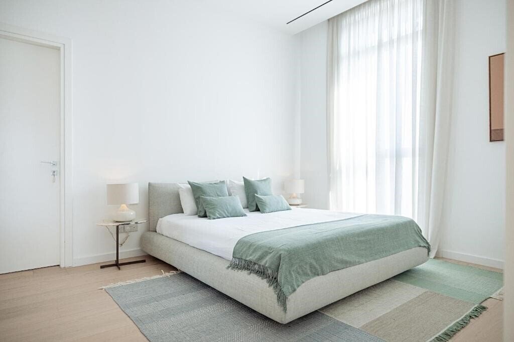 Отель Central Park Residence 5*