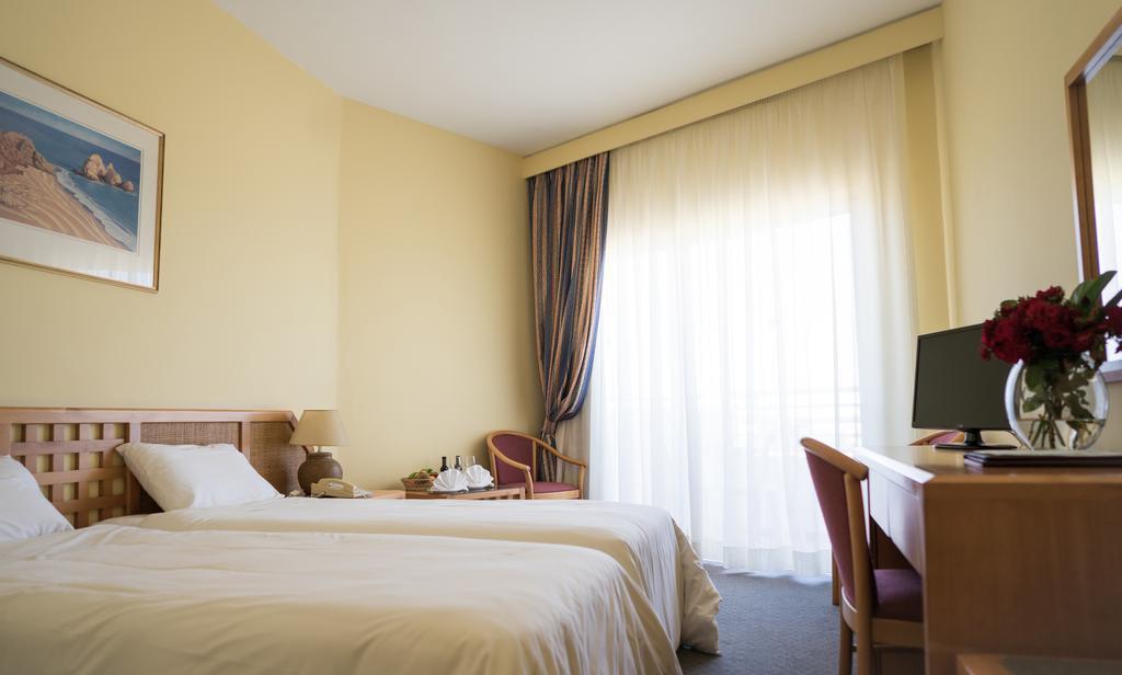 Aloe Hotel 4* фотосуреті