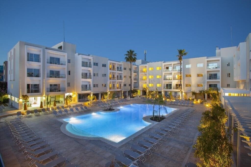 Изображение Mayfair Hotel 4*