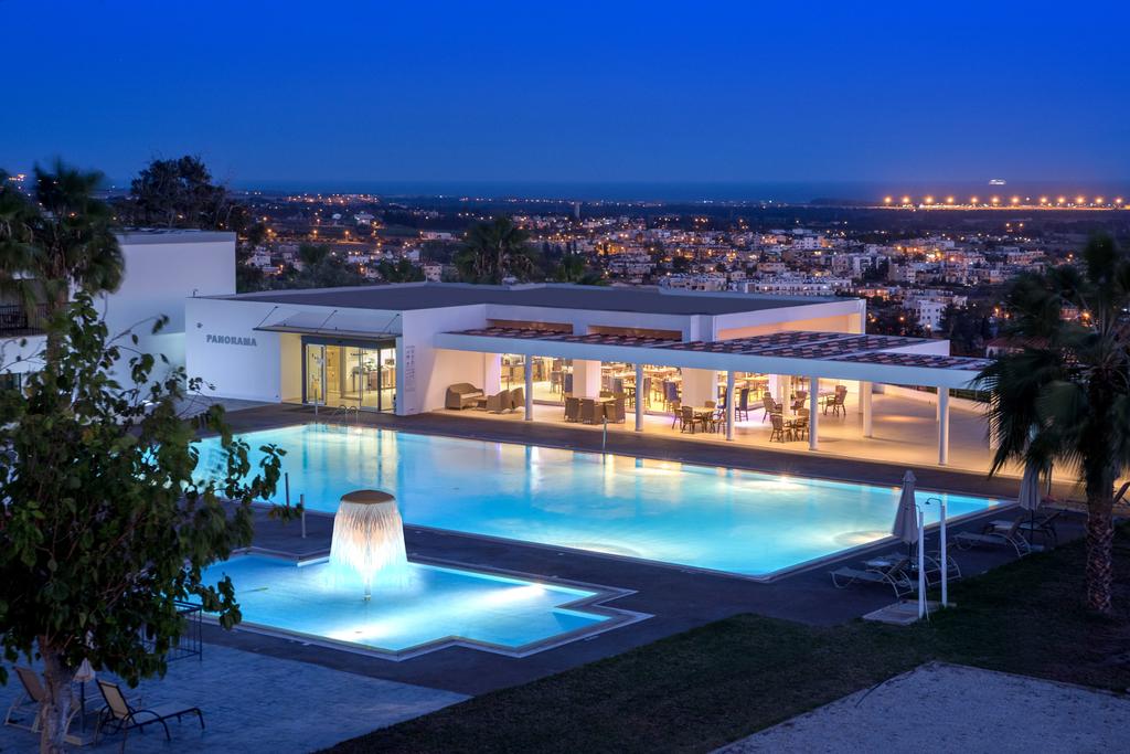 Отель Royal Blue Hotel & Spa Paphos 4*