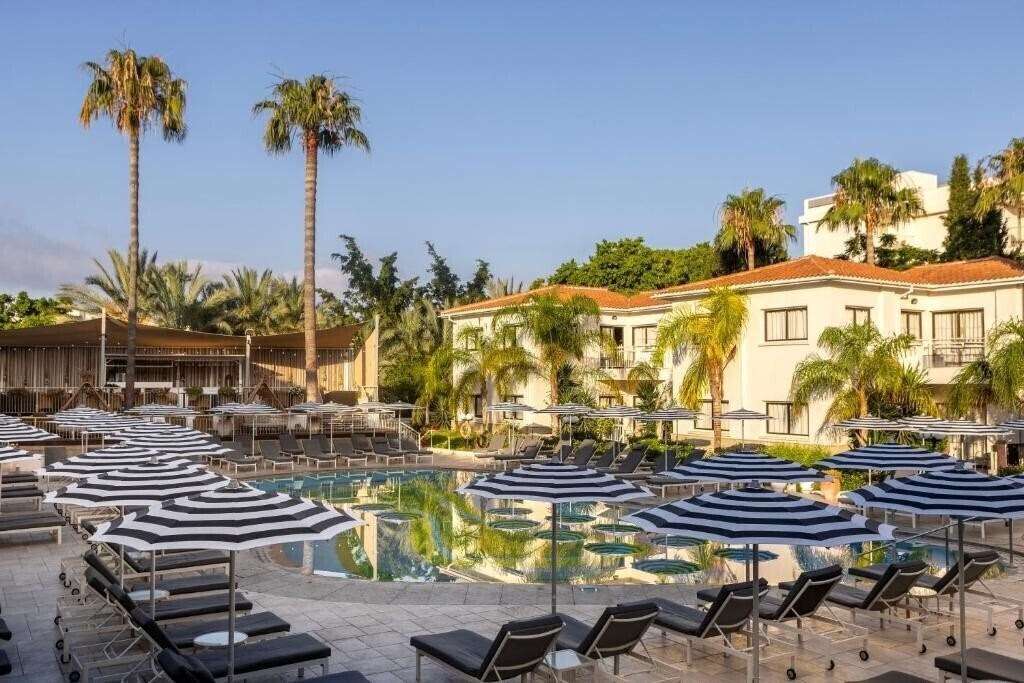Отель King Jason Paphos by Louis Hotels 4*