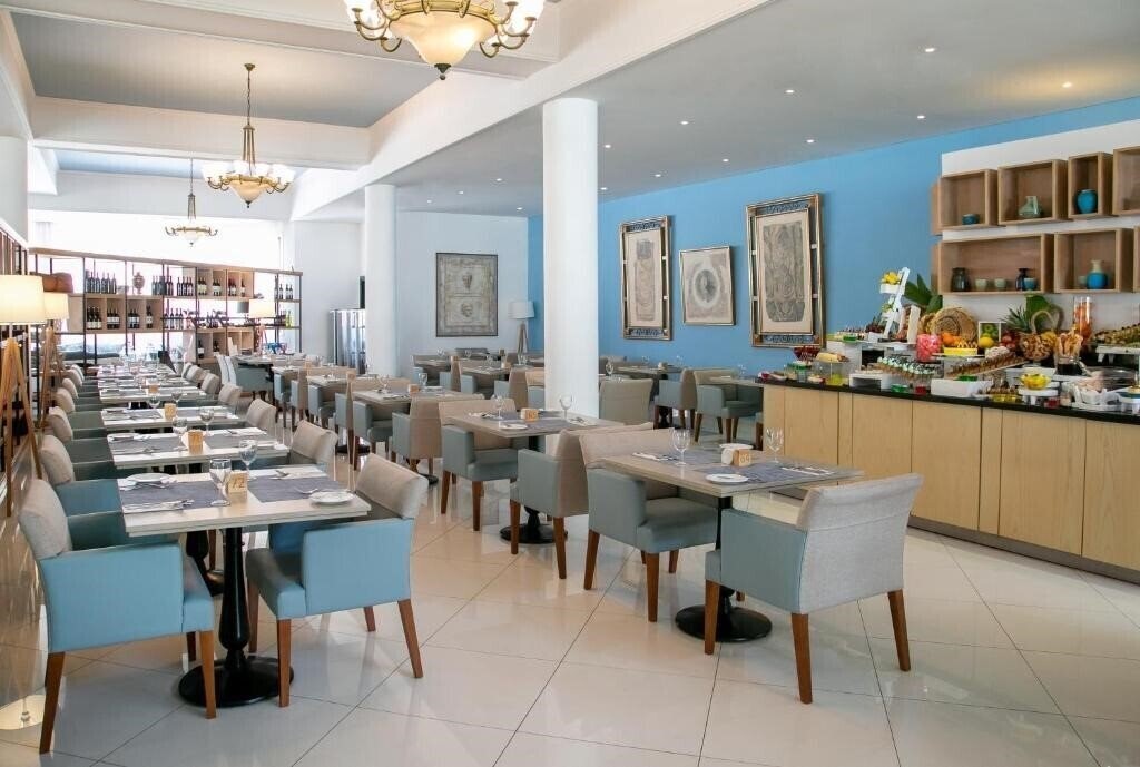 Изображение King Jason Paphos by Louis Hotels 4*