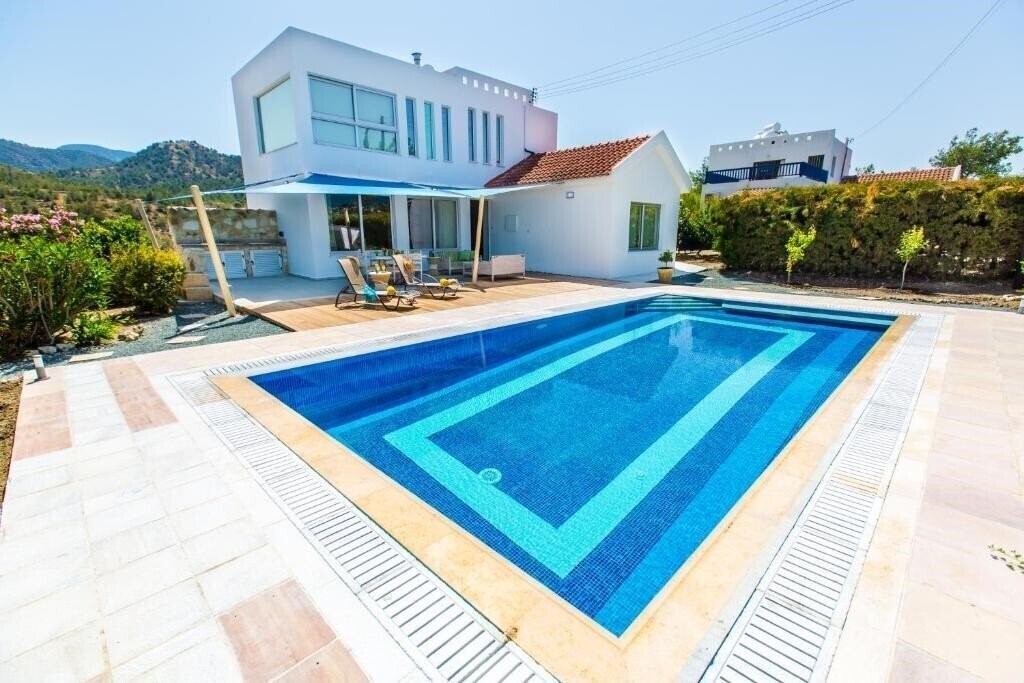 Villa Mediterranean Coast Deluxe 3* қонақ үйі